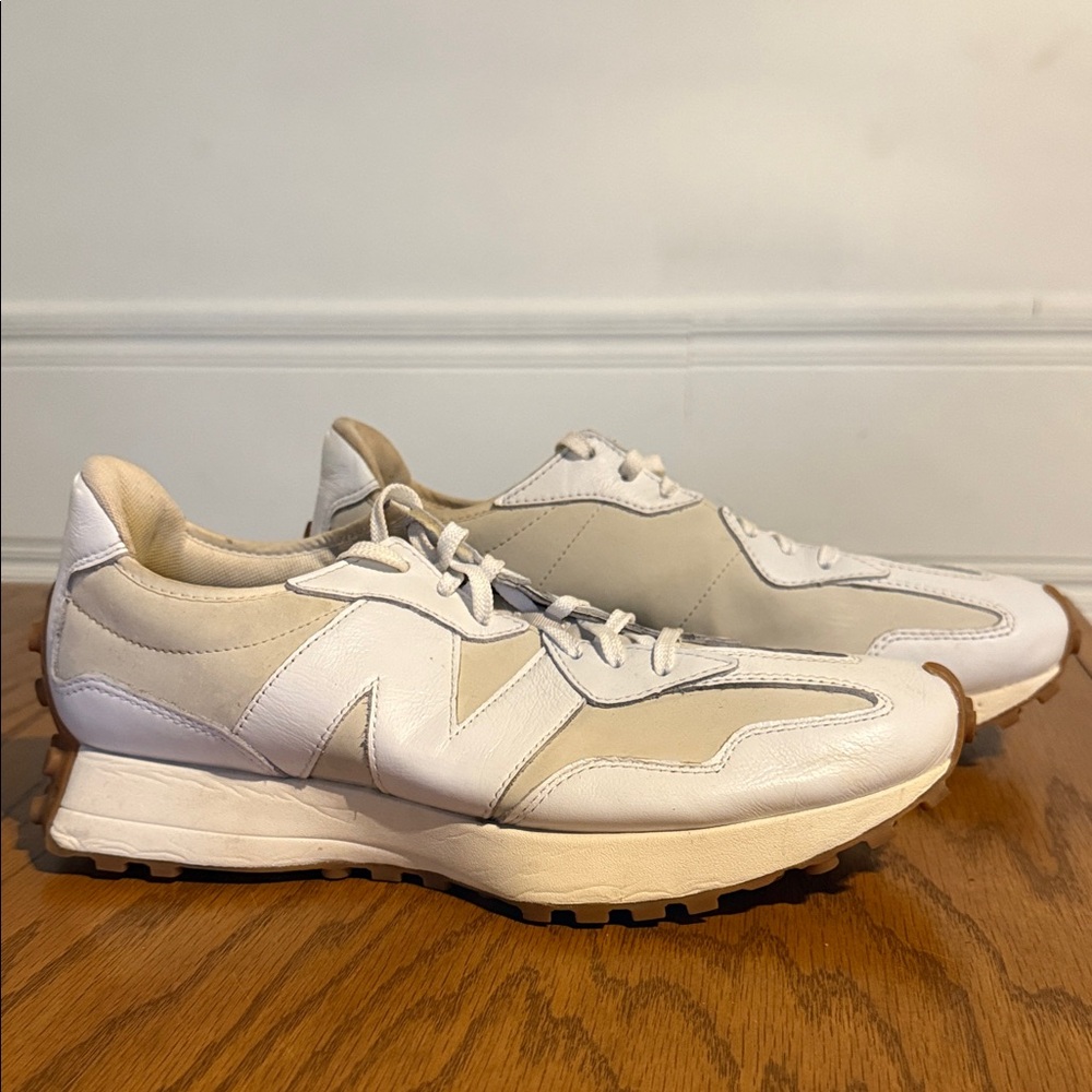 New Balance 327.  White and Tan Sneakers.  Size:  11.5